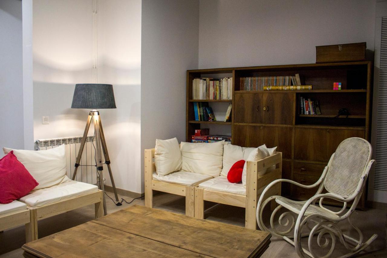Quartier Leon Hostel Jabalquinto المظهر الخارجي الصورة
