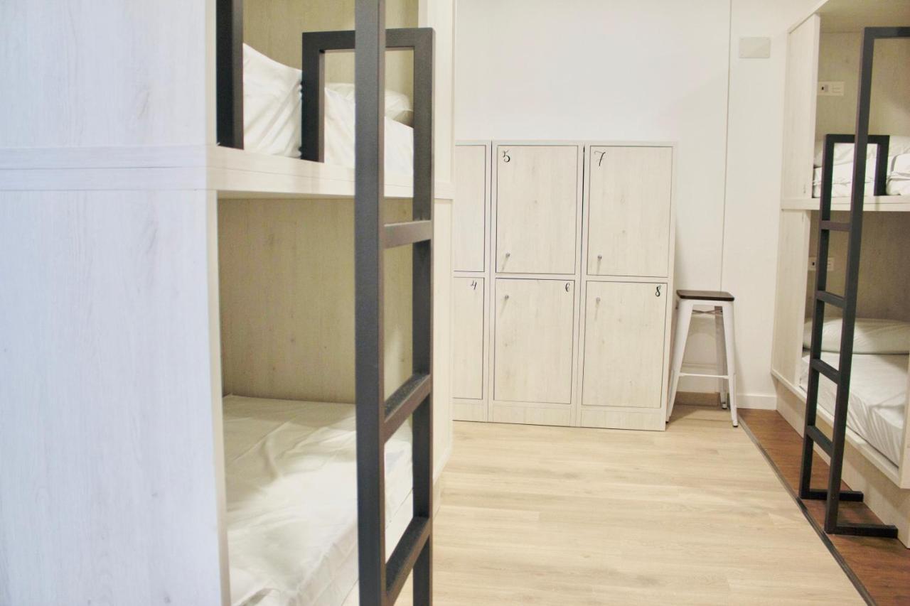 Quartier Leon Hostel Jabalquinto المظهر الخارجي الصورة